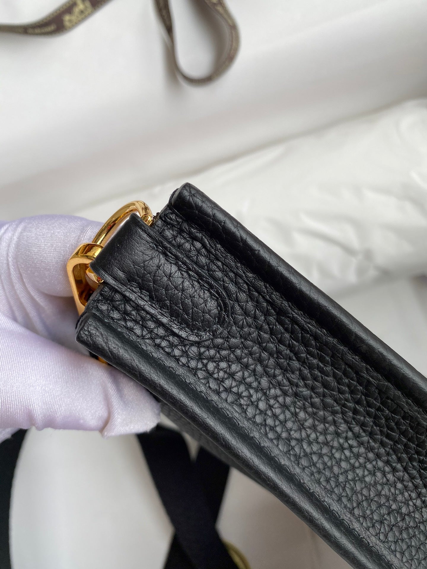 HM 25S EVELYNE 17 CM IN BLACK COWHIDE AND CANVAS WITH GOLD HARDWARE