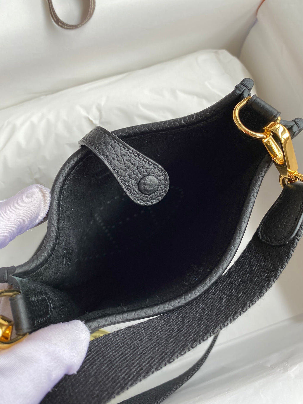 HM 25S EVELYNE 17 CM IN BLACK COWHIDE AND CANVAS WITH GOLD HARDWARE
