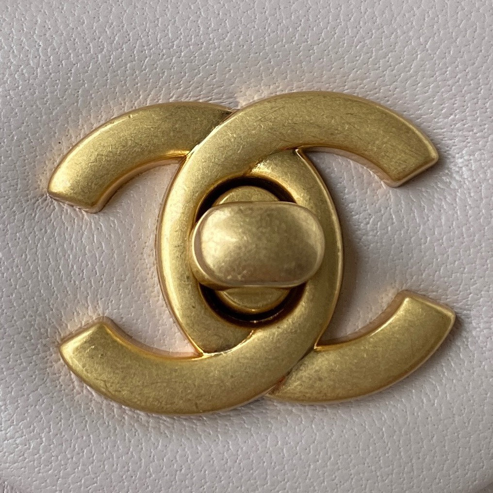 CHANEL 25S SMALL FLAP BAG 17 IN LIGHT PINK LAMBSKIN GOLD HARDWARE