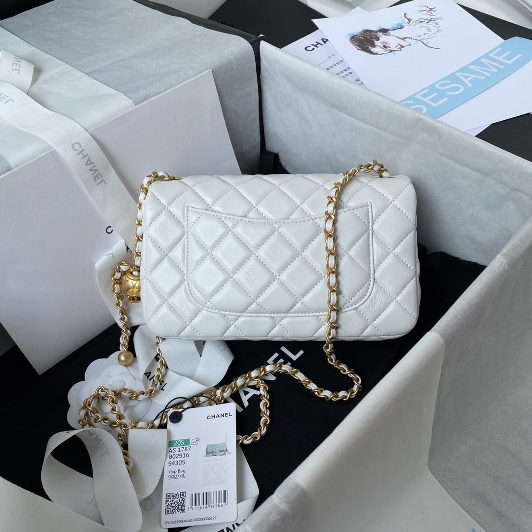 CHANEL 25S FLAP BAG 20 IN WHITE LAMBSKIN GOLD HARDWARE