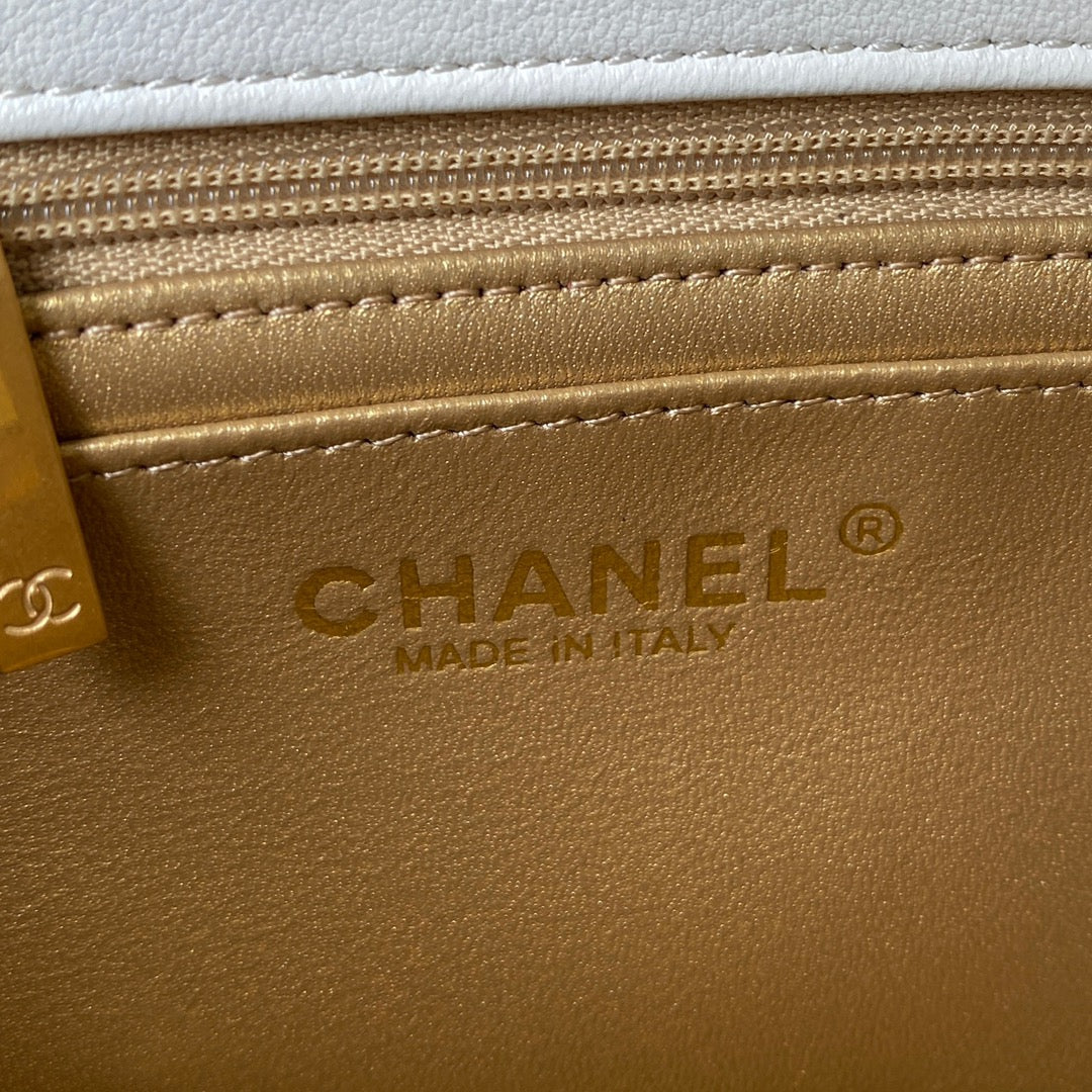 CHANEL 25S FLAP BAG 20 IN WHITE LAMBSKIN GOLD HARDWARE