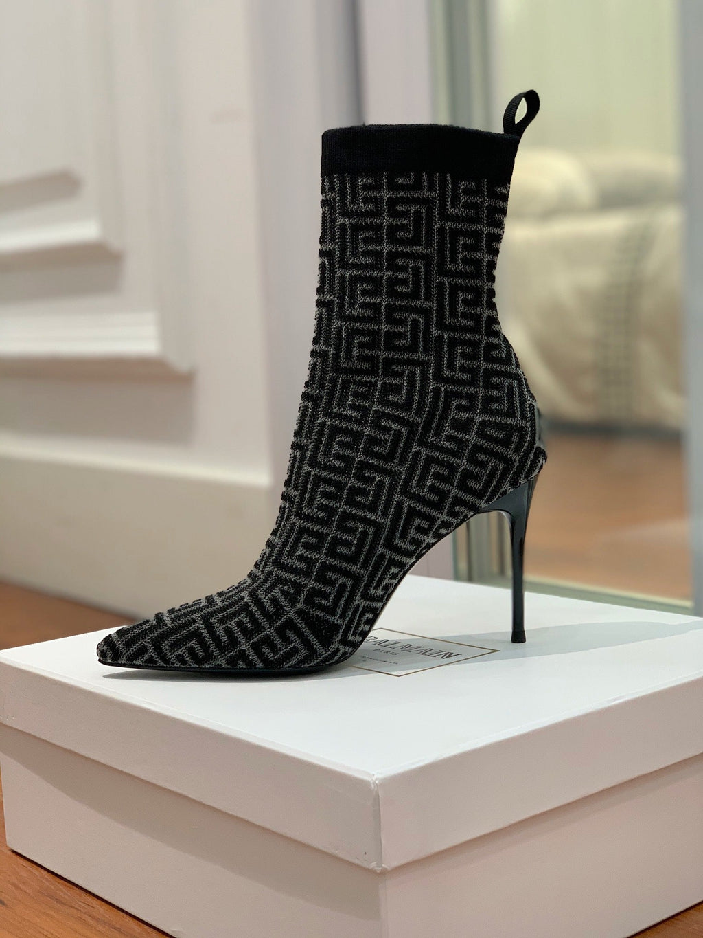 BALMAIN 26S BOOTS 105 MM IN BLACK FLYKNIT STYLE 19