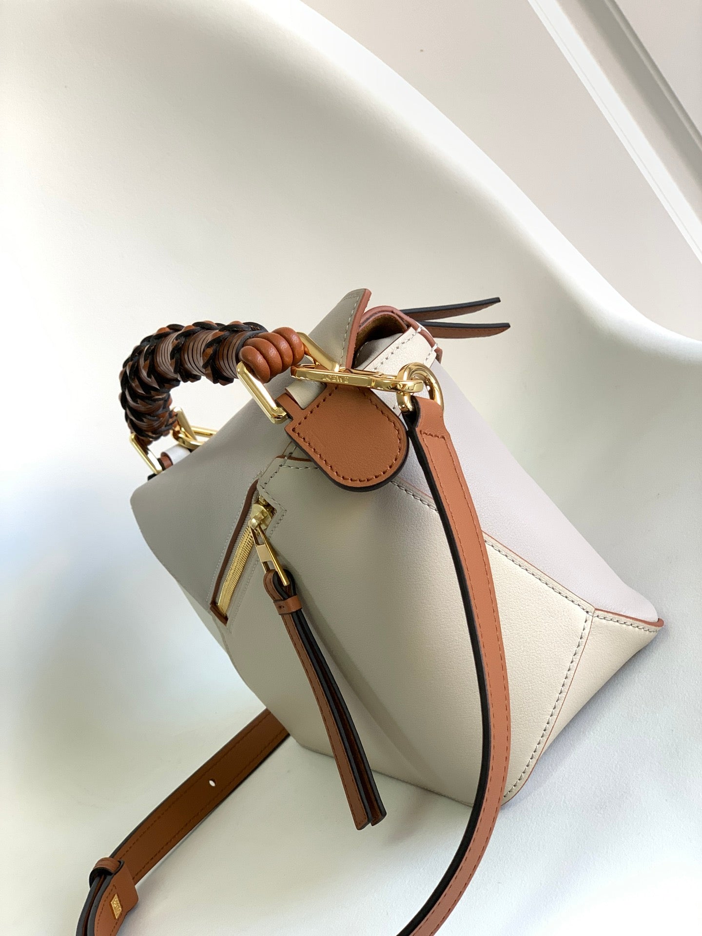 LOEWE 26S PUZZLE EDGE BAG 24 IN LIGHT TAUPE CALFSKIN