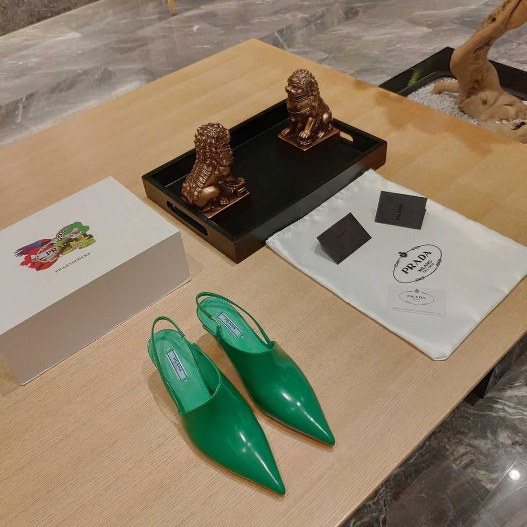 PRADA 26S SLINGBACK KITTEN HEELS IN EMERALD GREEN PATENT CALFSKIN