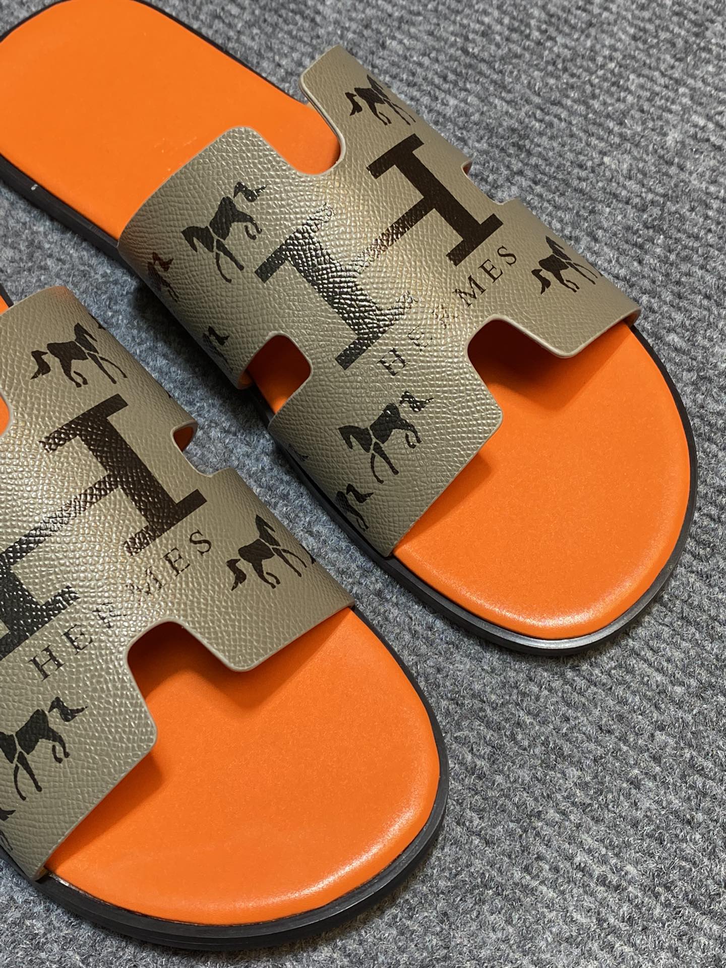 HM IZMIR SANDAL MOSS AND TIGER CALFSKIN WITH ICON