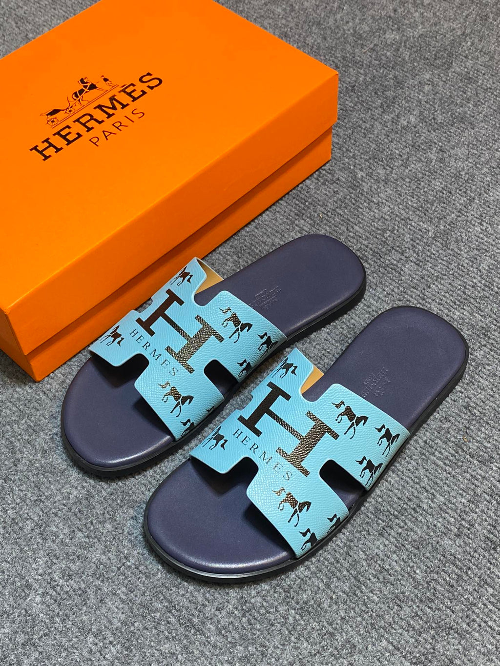 HM IZMIR SANDAL INDIGO AND SKY CALFSKIN WITH ICON