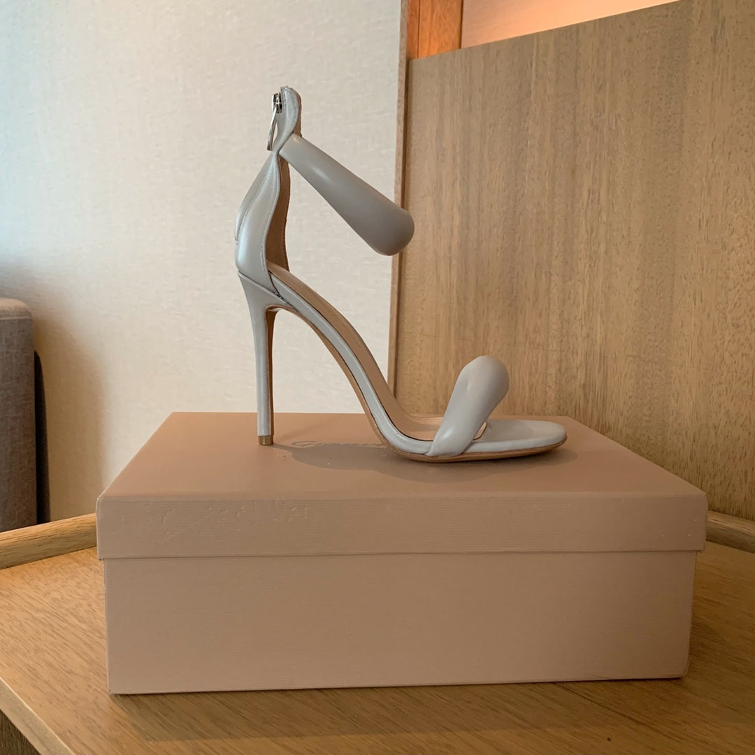 GIANVITO ROSSI 26S BIJOUX SANDALS 105 MM IN LIGHT GREY LAMBSKIN