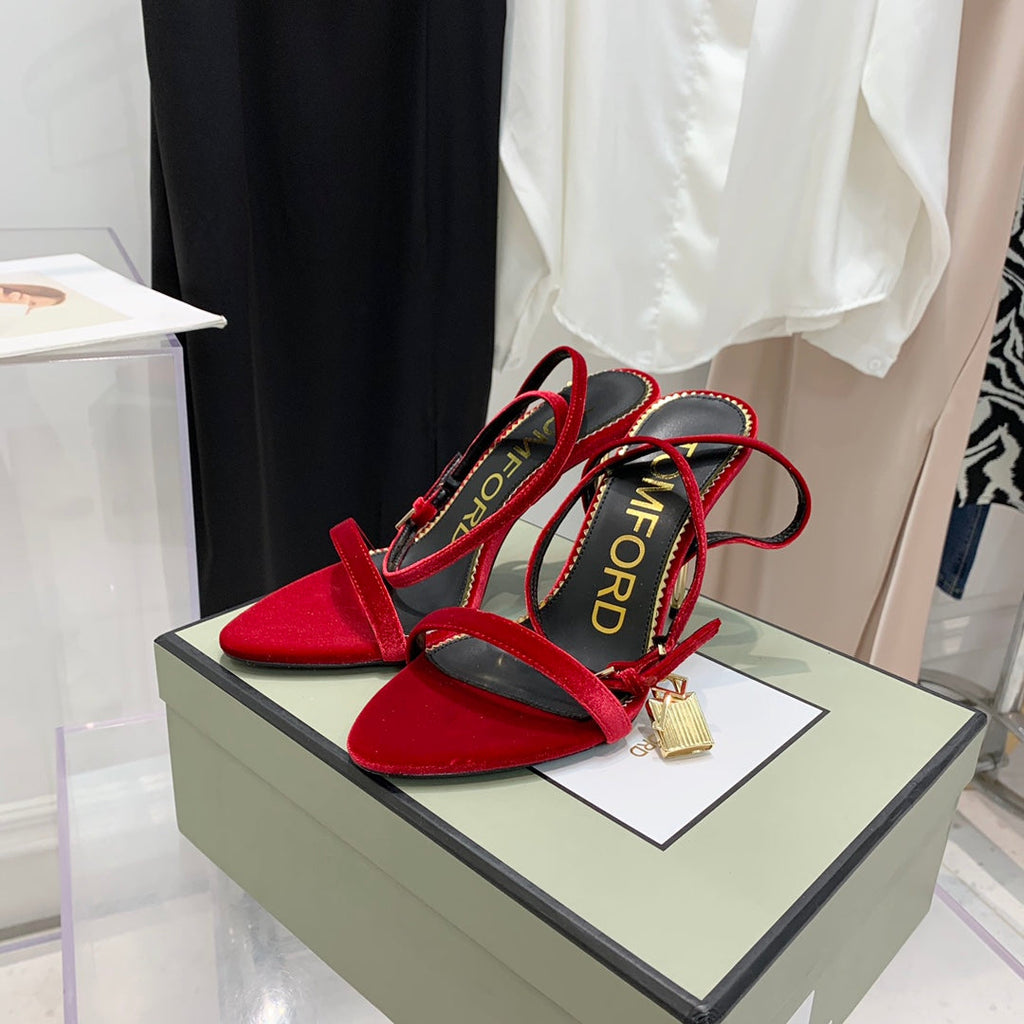 TOM FORD 26S GOLD BUCKLE HEELS 105 MM IN RED VELVET