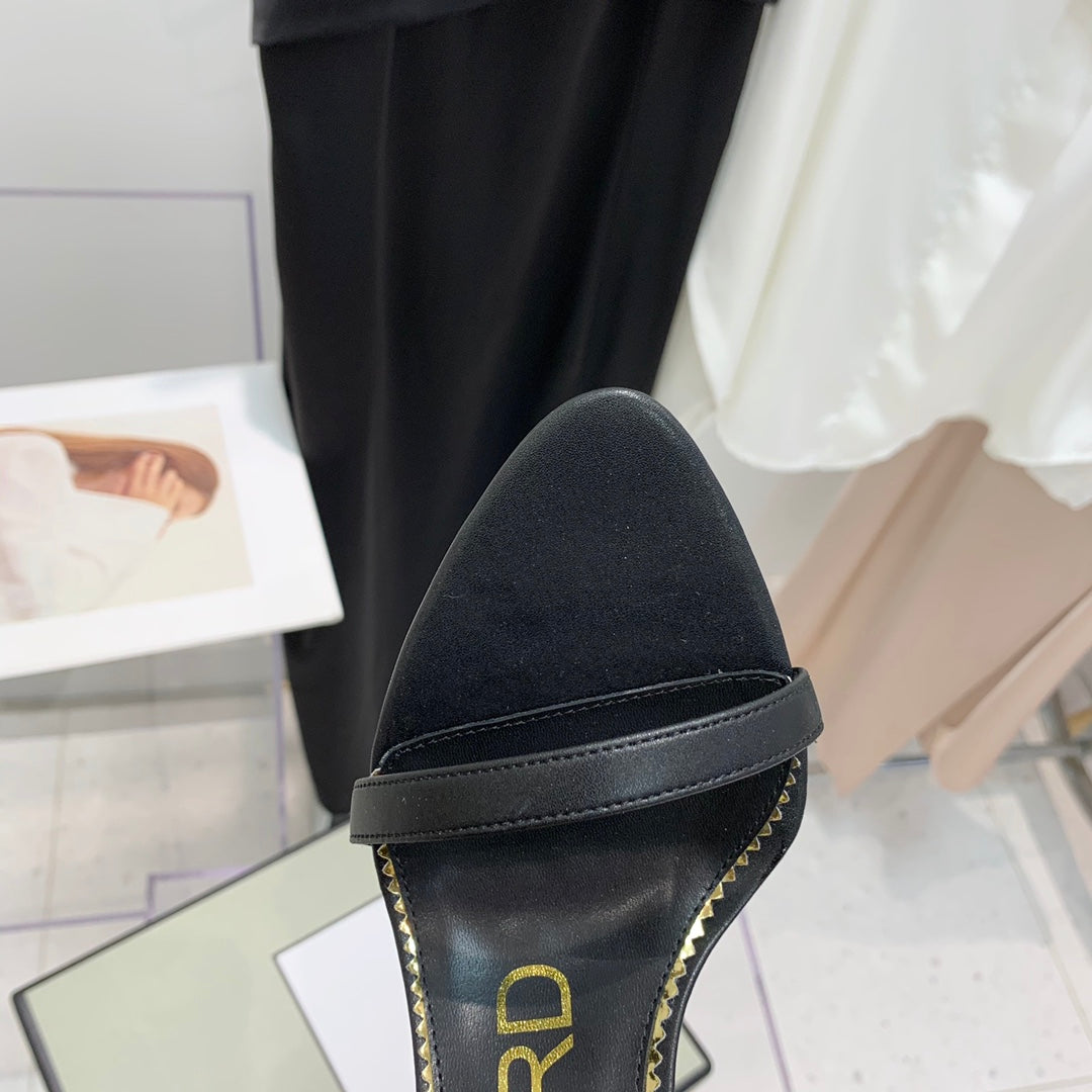 TOM FORD 26S GOLD BUCKLE HEELS 105 MM IN BLACK LAMBSKIN