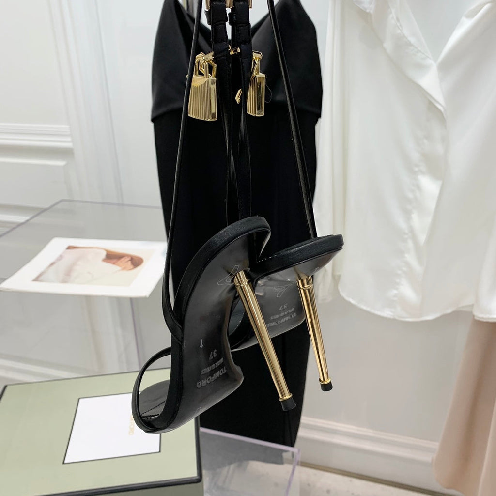 TOM FORD 26S GOLD BUCKLE HEELS 105 MM IN BLACK LAMBSKIN