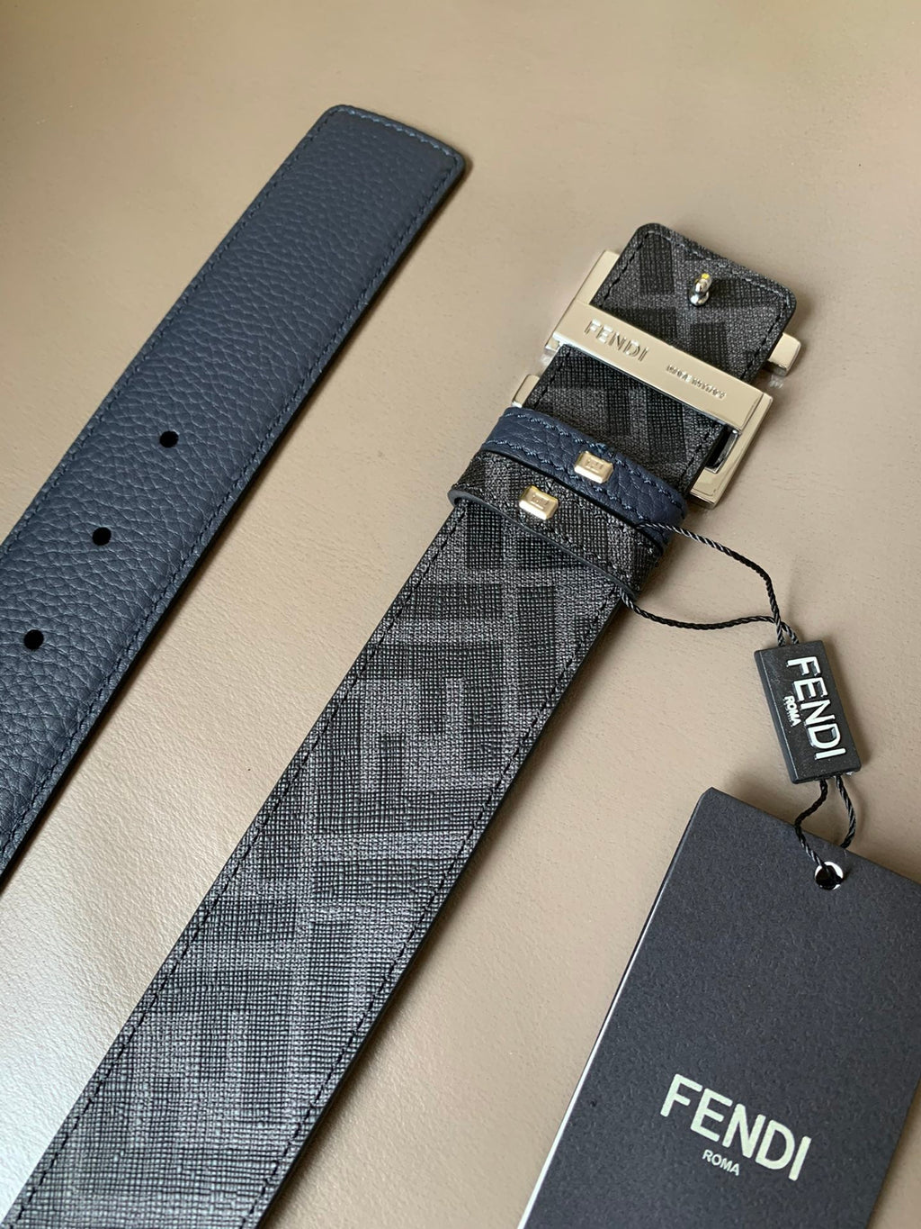 FF BELT IN BLACK CALFSKIN SILVER HARDWARE 178546