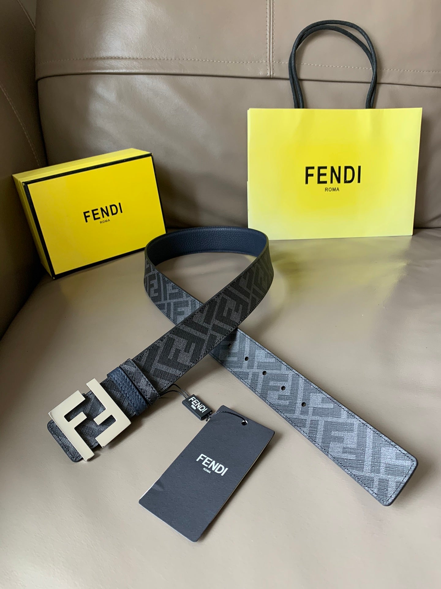 FF BELT IN BLACK CALFSKIN SILVER HARDWARE 178546