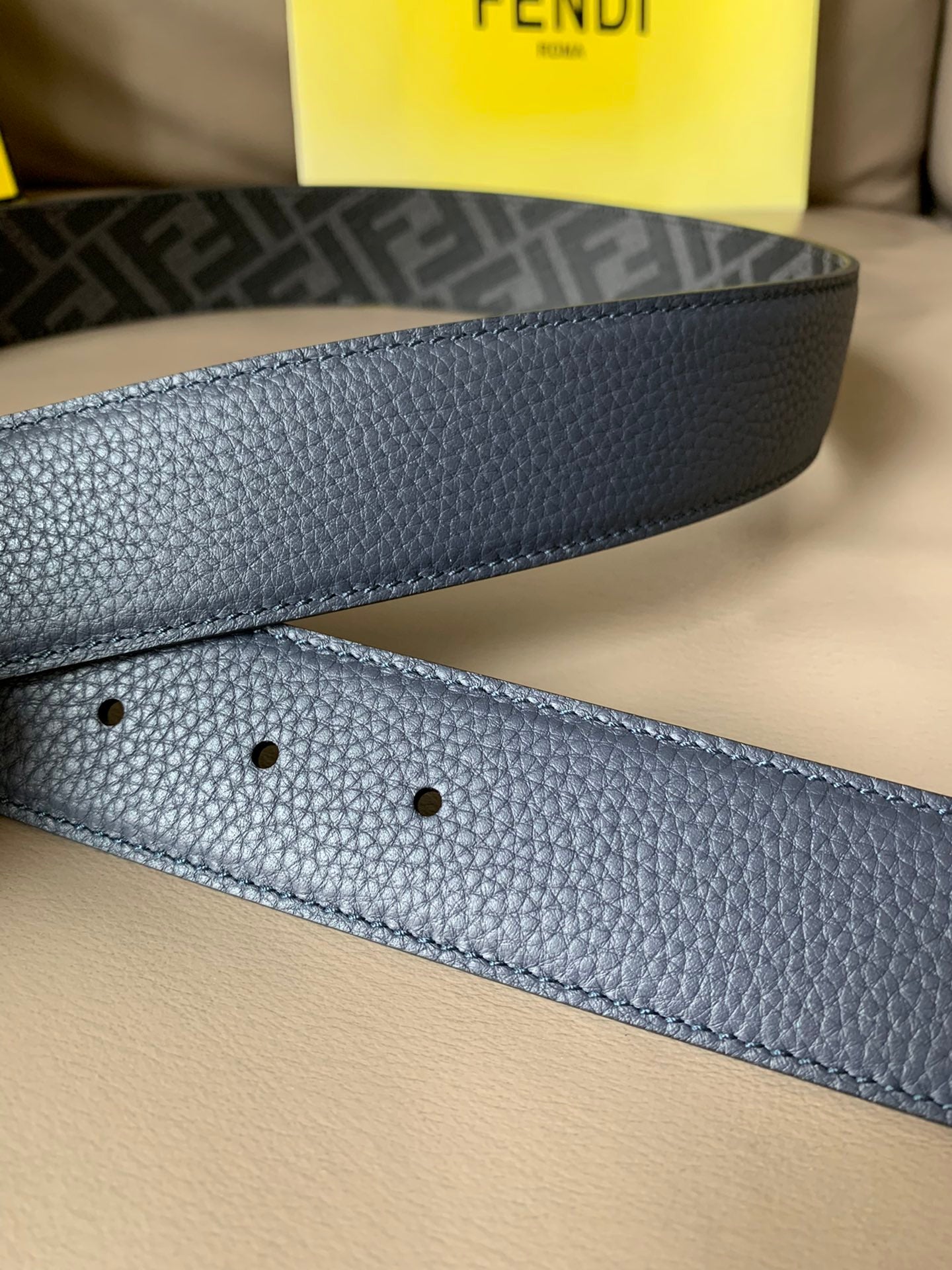 FF BELT IN BLACK CALFSKIN SILVER HARDWARE 178546