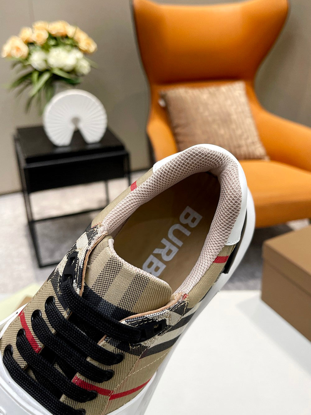 BURBERRY 26S STRIPED SNEAKERS IN BEIGE CANVAS