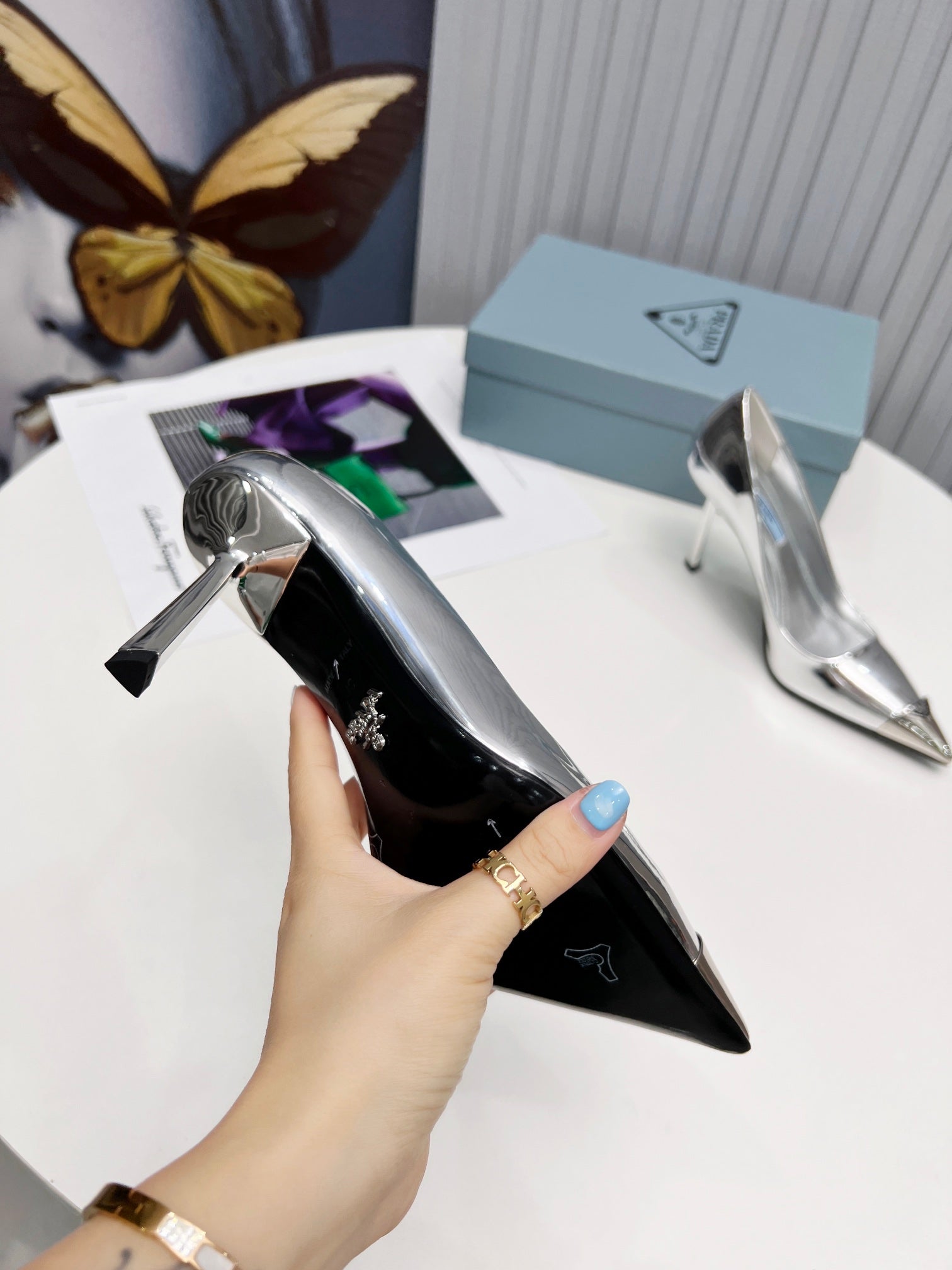 PRADA 26S PUMPS STILETTO HEEL 95MM IN SILVER METAL TIP CALFSKIN