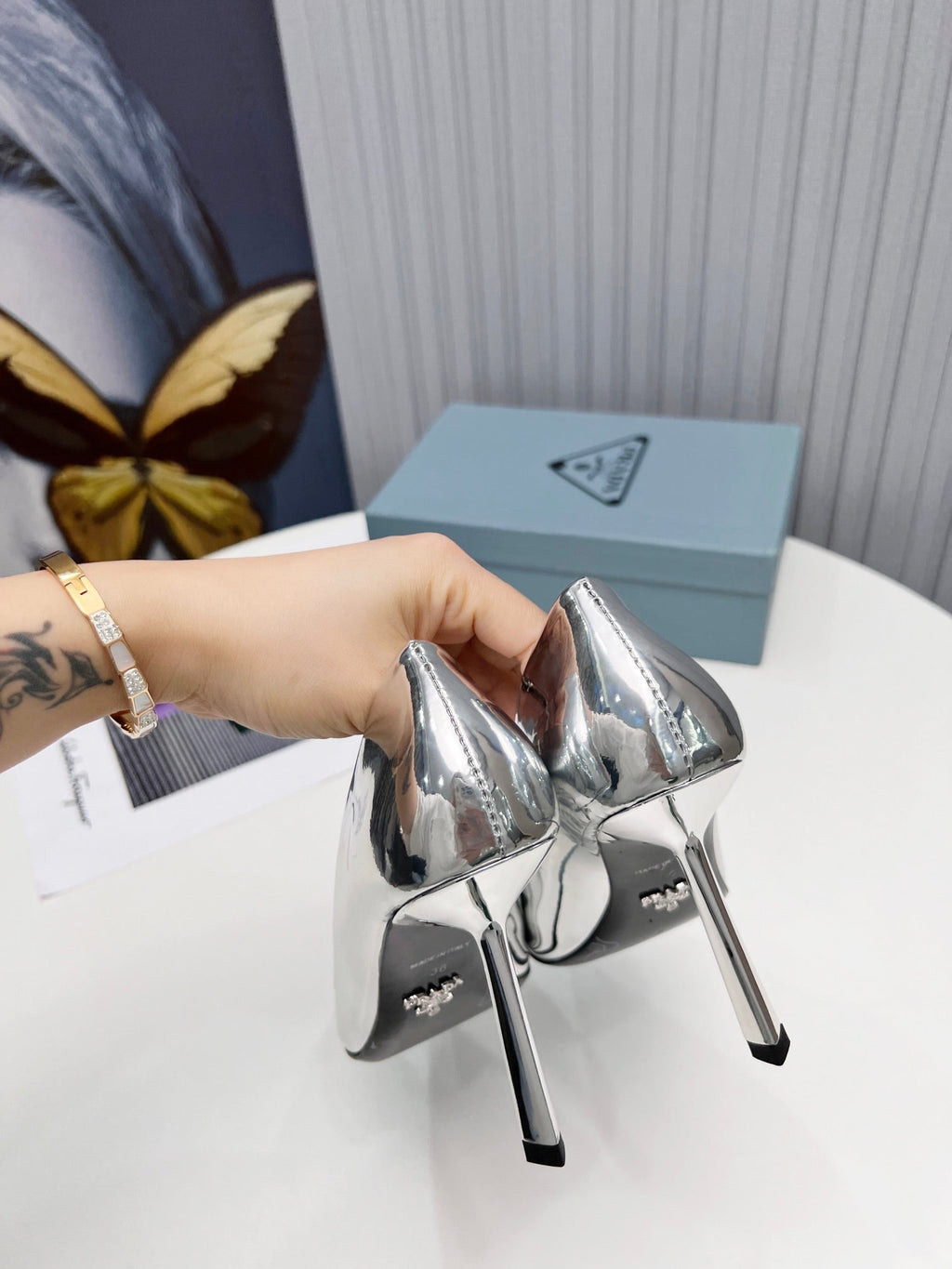PRADA 26S PUMPS STILETTO HEEL 95MM IN SILVER METAL TIP CALFSKIN
