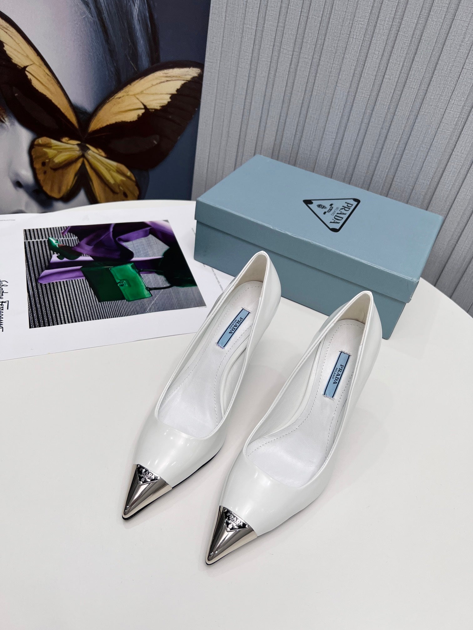 PRADA 26S PUMPS STILETTO HEEL 95MM IN WHITE METAL TIP CALFSKIN