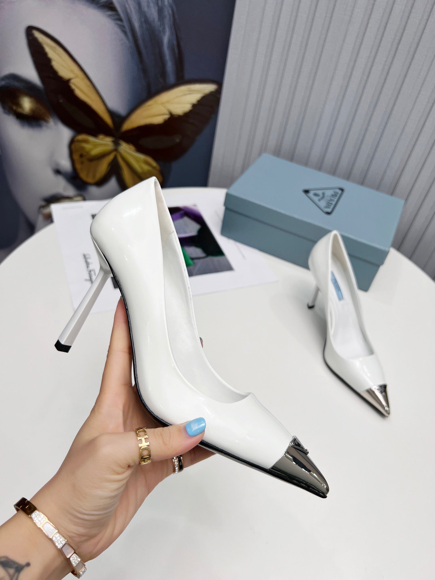 PRADA 26S PUMPS STILETTO HEEL 95MM IN WHITE METAL TIP CALFSKIN