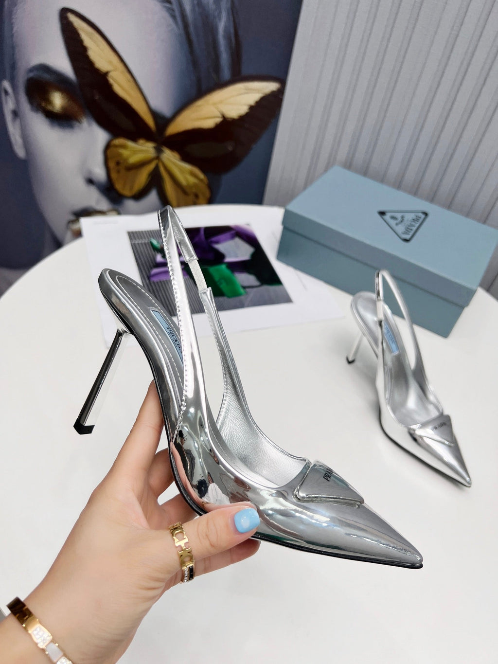 PRADA 26S SLINGBACK PUMPS STILETTO HEEL 95MM IN SILVER PATENT CALFSKIN LOGO