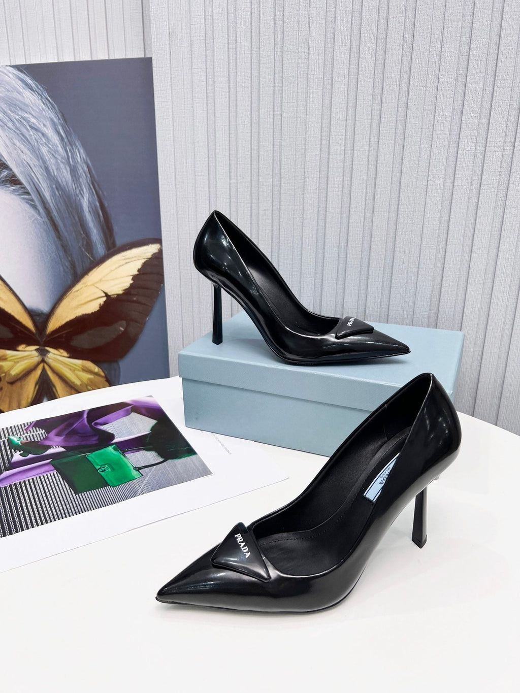 PRADA 26S POINTED TOE PUMPS STILETTO HEEL 95MM IN BLACK PATENT CALFSKIN LOGO