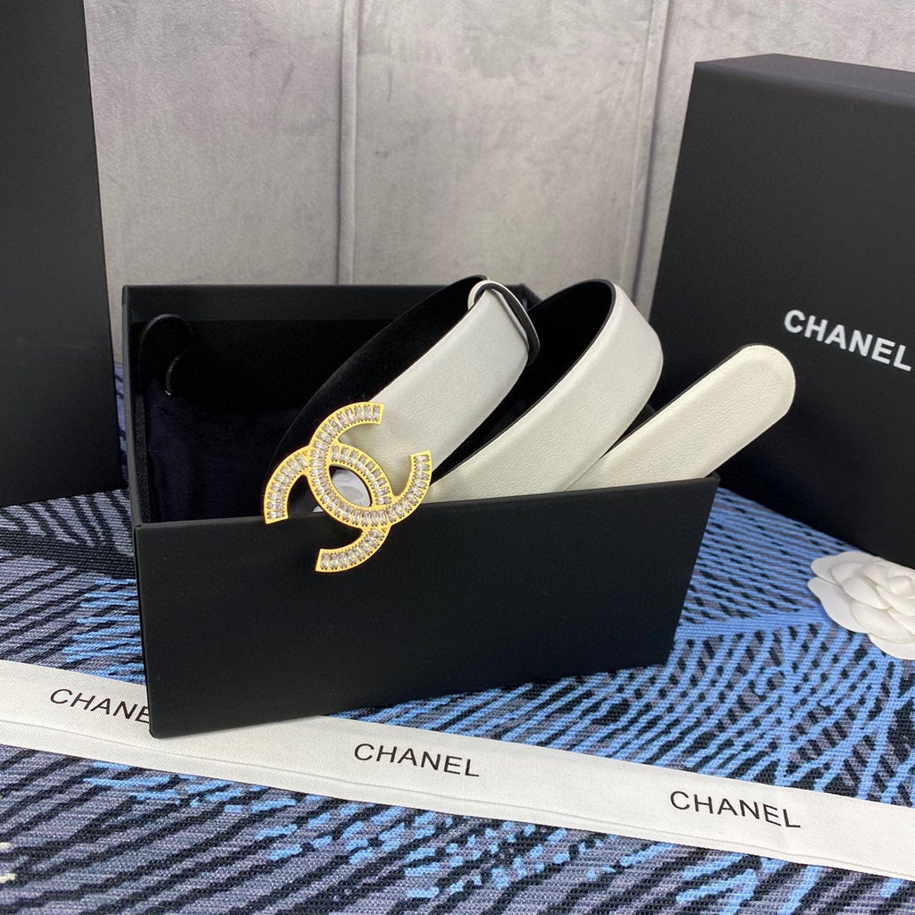 CC BELT 30 MM IN WHITE CALFSKIN 615098