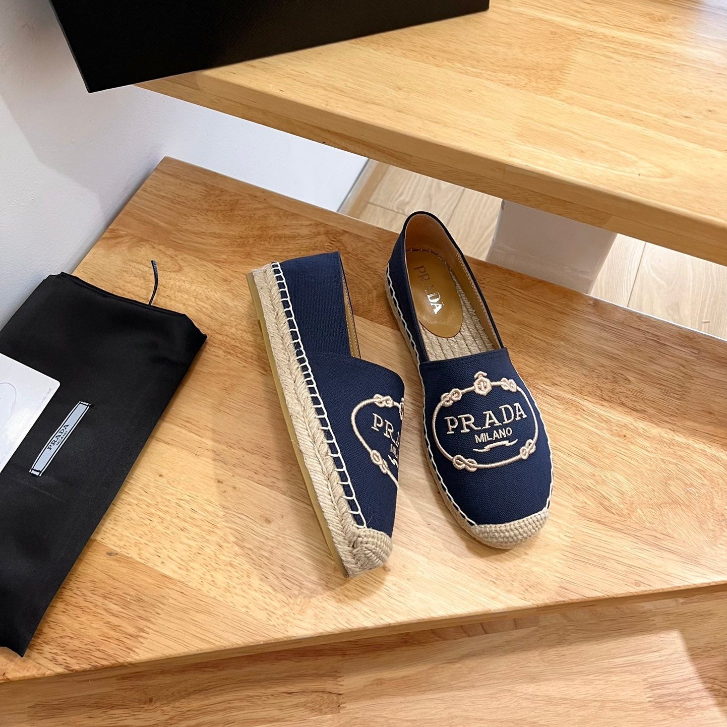 PRADA 26S EMBROIDERED LOGO ESPADRILLE FLATS IN NAVY BLUE CANVAS