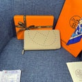 HM SILK'IN HOLED WALLET 19 KHAKI GRAINED CALFSKIN