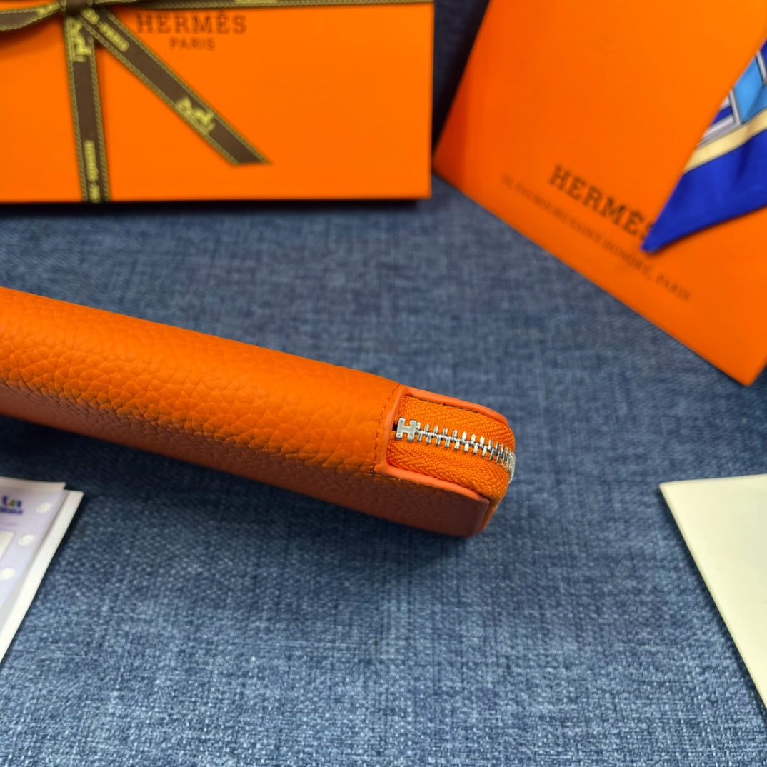 HM SILK'IN HOLED WALLET 19 ORANGE GRAINED CALFSKIN