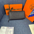 HM SILK'IN HOLED WALLET 19 BLACK CALFSKIN