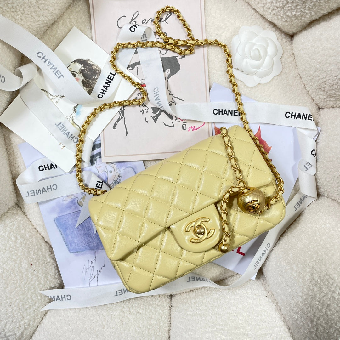 CHANEL 26S FLAP BAG 20 IN YELLOW LAMBSKIN