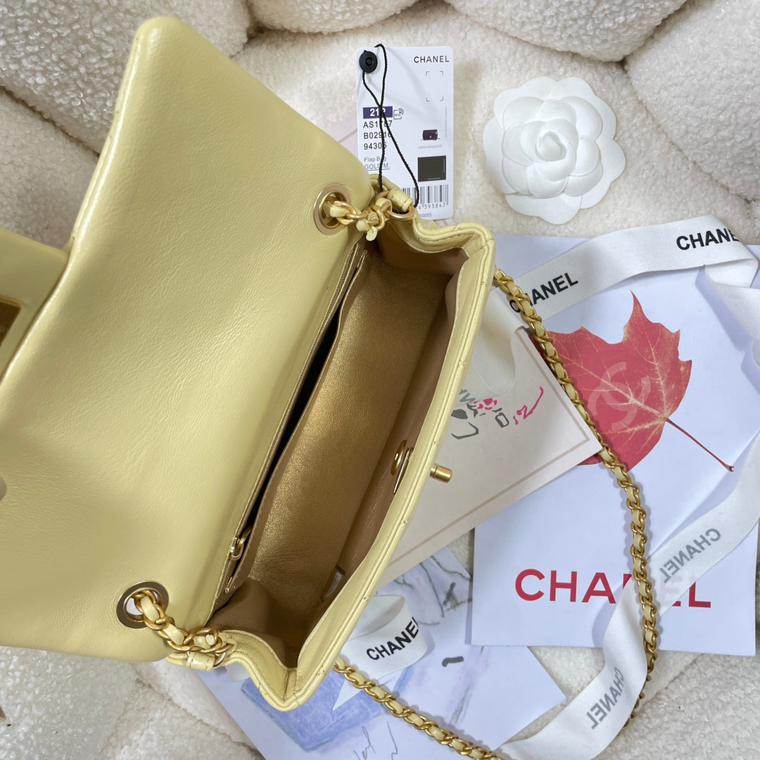 CHANEL 26S FLAP BAG 20 IN YELLOW LAMBSKIN