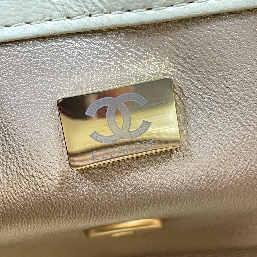 CHANEL 26S FLAP BAG 20 IN YELLOW LAMBSKIN