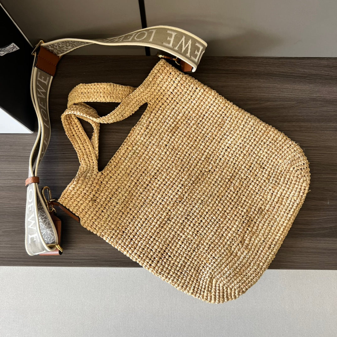 LOEWE 26S HANDBAG 30 IN BEIGE RAFFIA