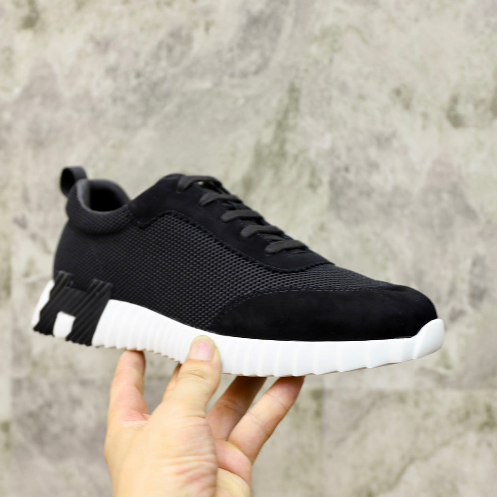 HM BOUNCING SNEAKER BLACK BREATHABLE FABRIC