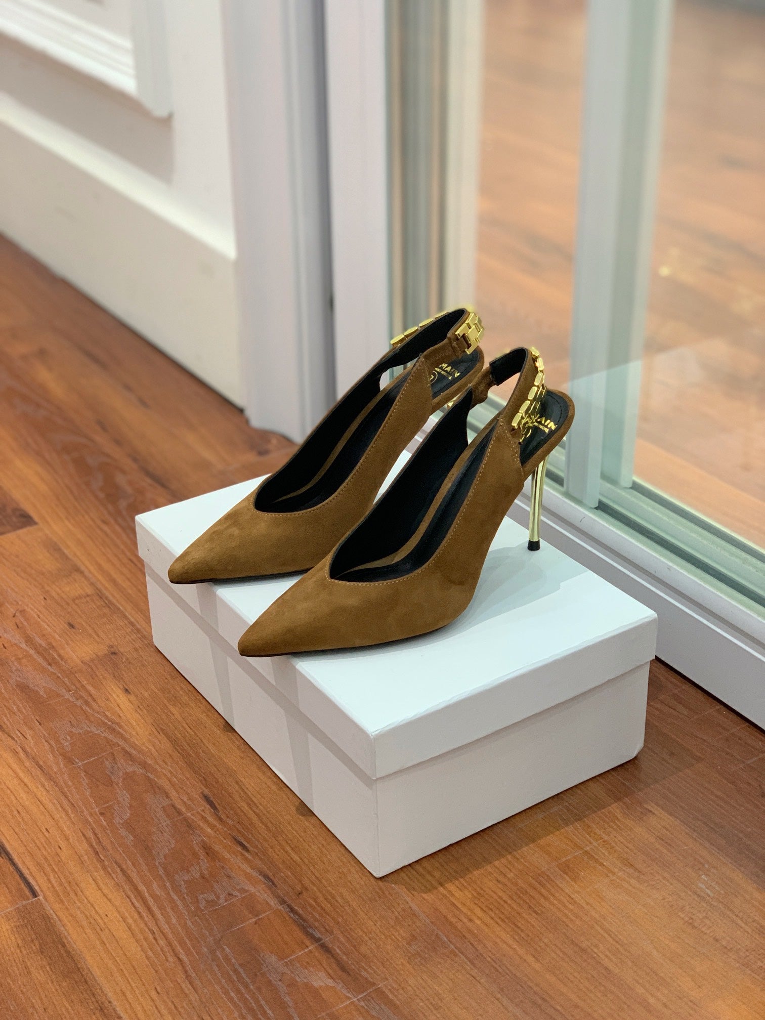 BALMAIN 26S SLINGBACK 95 MM IN BROWN SUEDE WITH GOLD HARDWARE