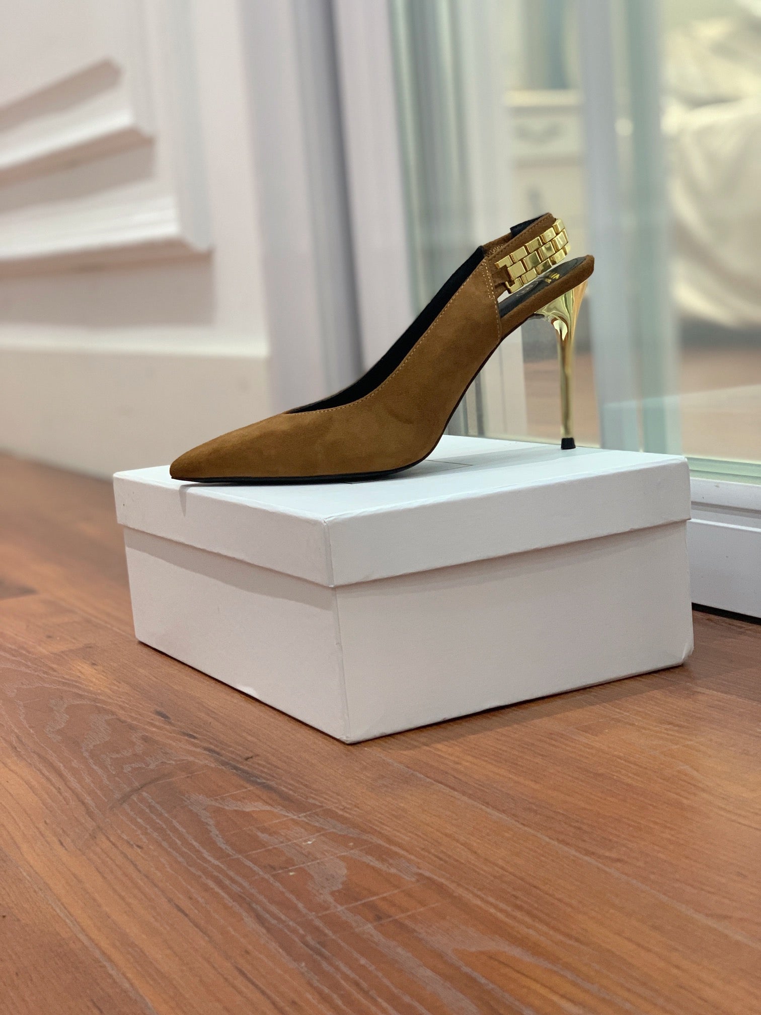 BALMAIN 26S SLINGBACK 95 MM IN BROWN SUEDE WITH GOLD HARDWARE