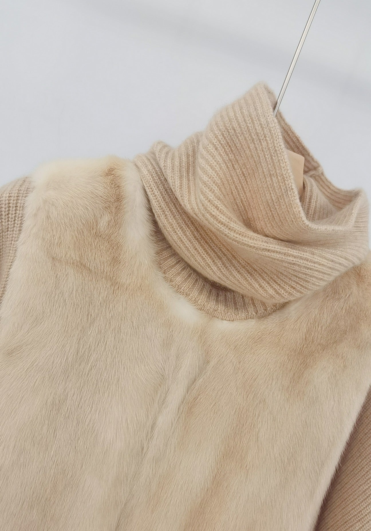 LP SHORT-SLEEVE TURTLENECK SWEATER STYLE 91