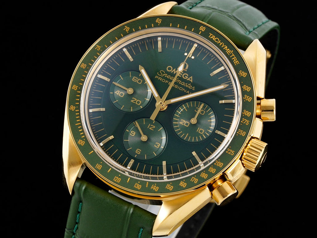 SPEEDMASTER MOONWATCH PROFESSIONAL 42 MM JUNGLE GREEN CASE ON LEATHER STRAP