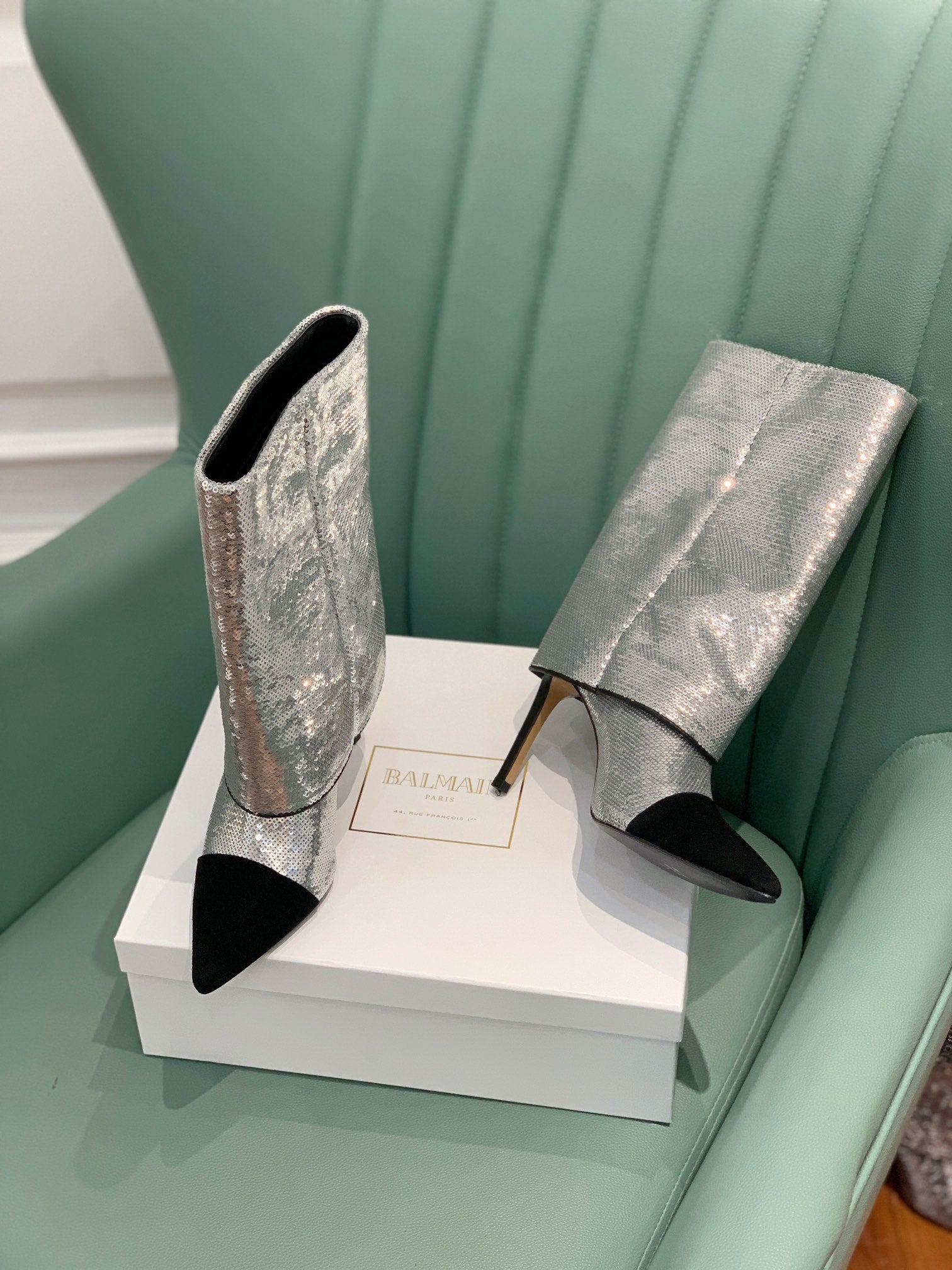 BALMAIN 26S BOOTS 105 MM IN SILVER GLITTER AND BLACK SUEDE