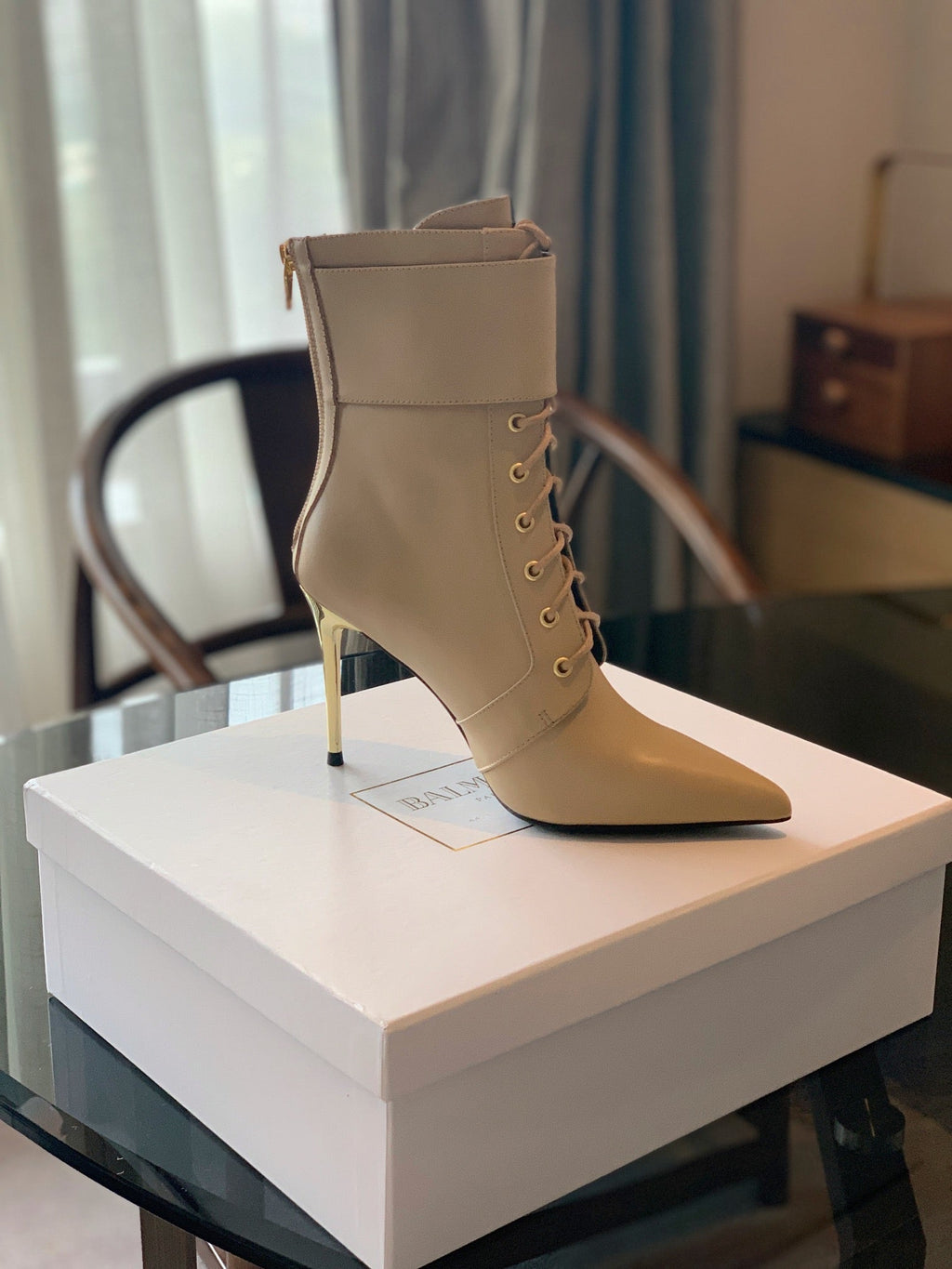 BALMAIN 26S LACE-UP ANKLE BOOTS 105 MM IN BEIGE CALFSKIN
