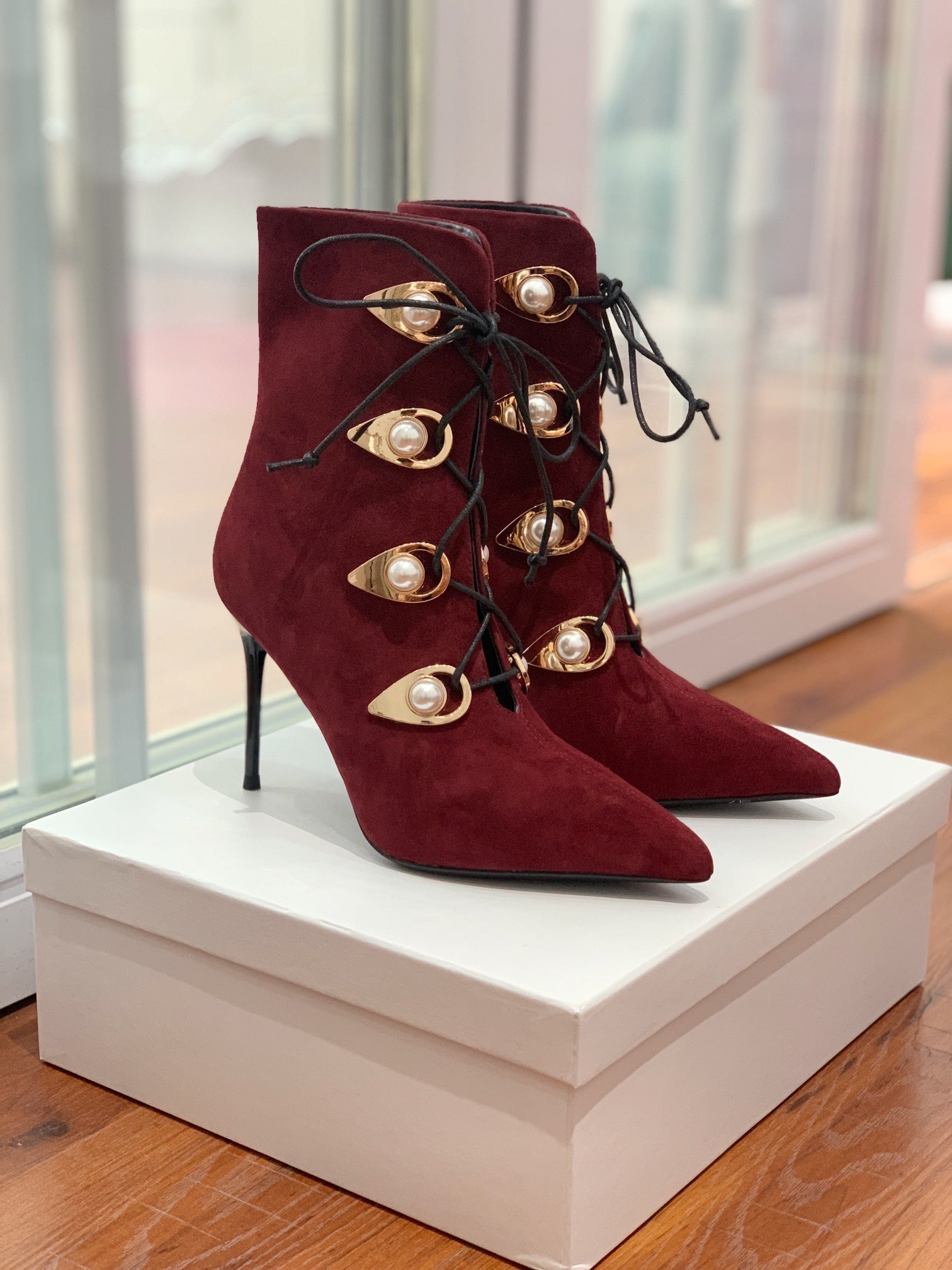 BALMAIN 26S BOOT 95 MM IN DARK RED SUEDE PEARL BUTTON