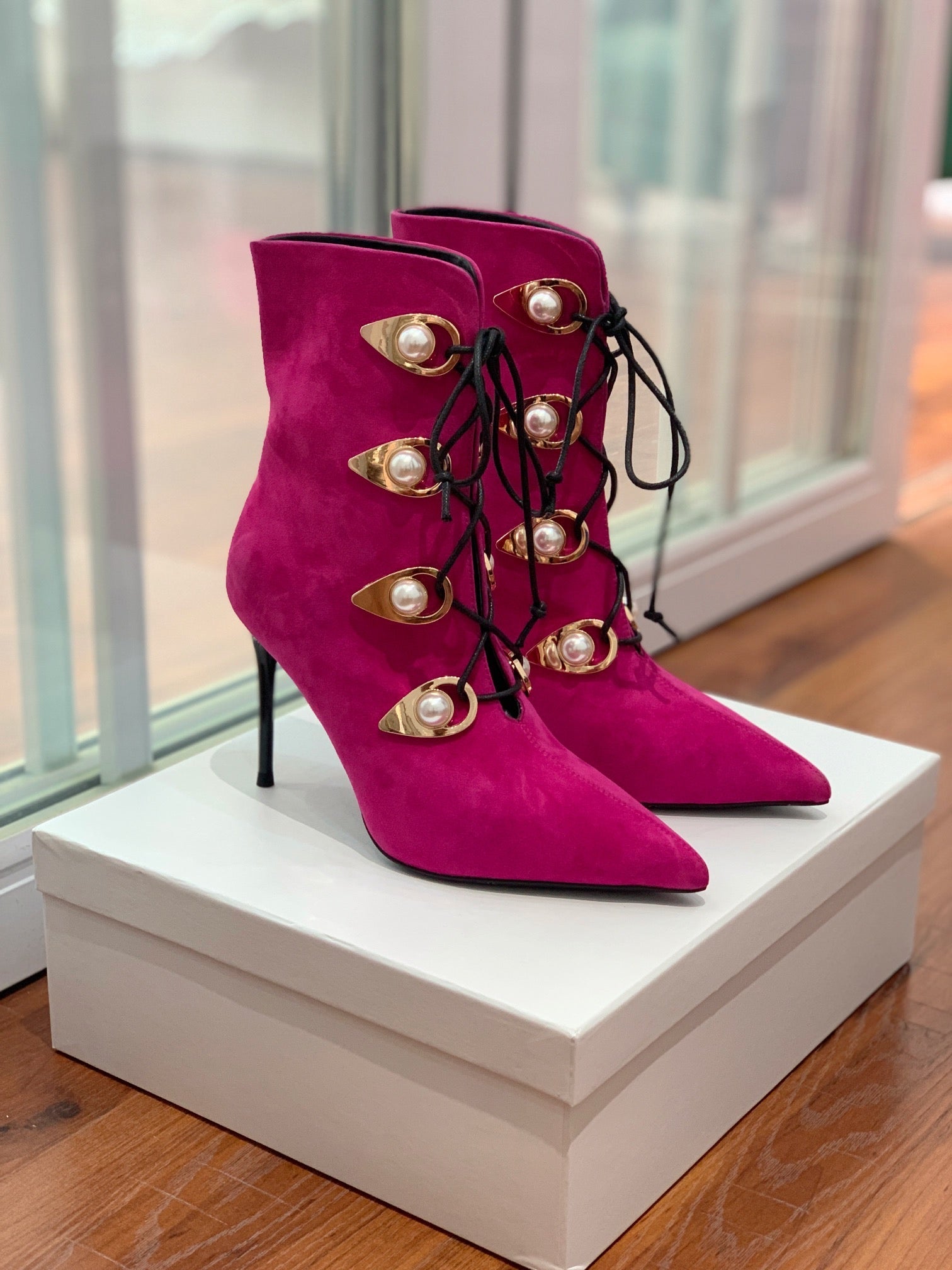BALMAIN 26S BOOT 95 MM IN DARK PINK SUEDE PEARL BUTTON