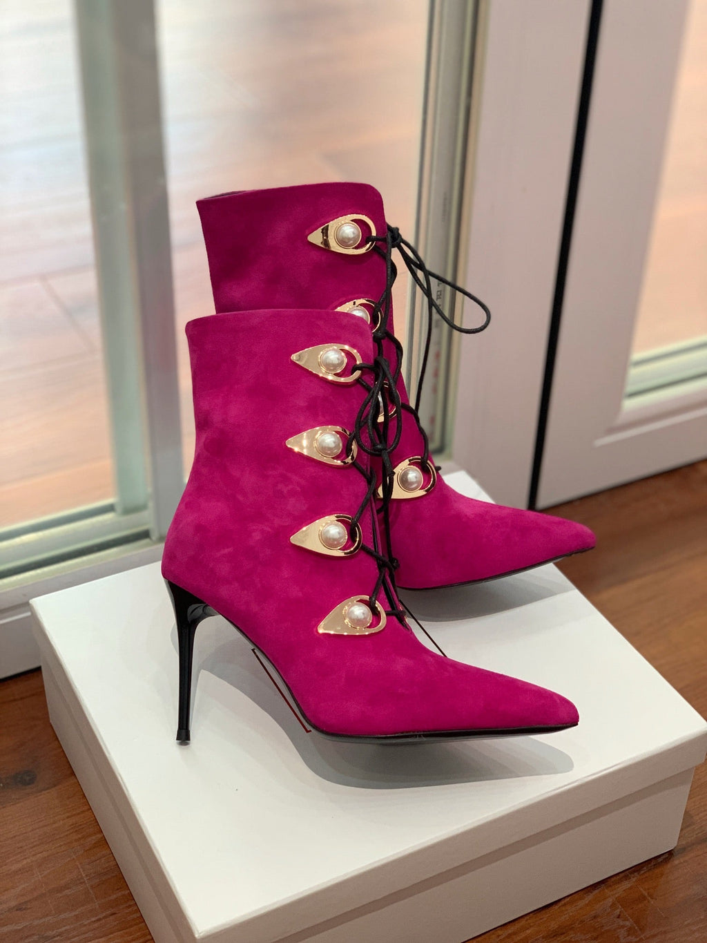 BALMAIN 26S BOOT 95 MM IN DARK PINK SUEDE PEARL BUTTON