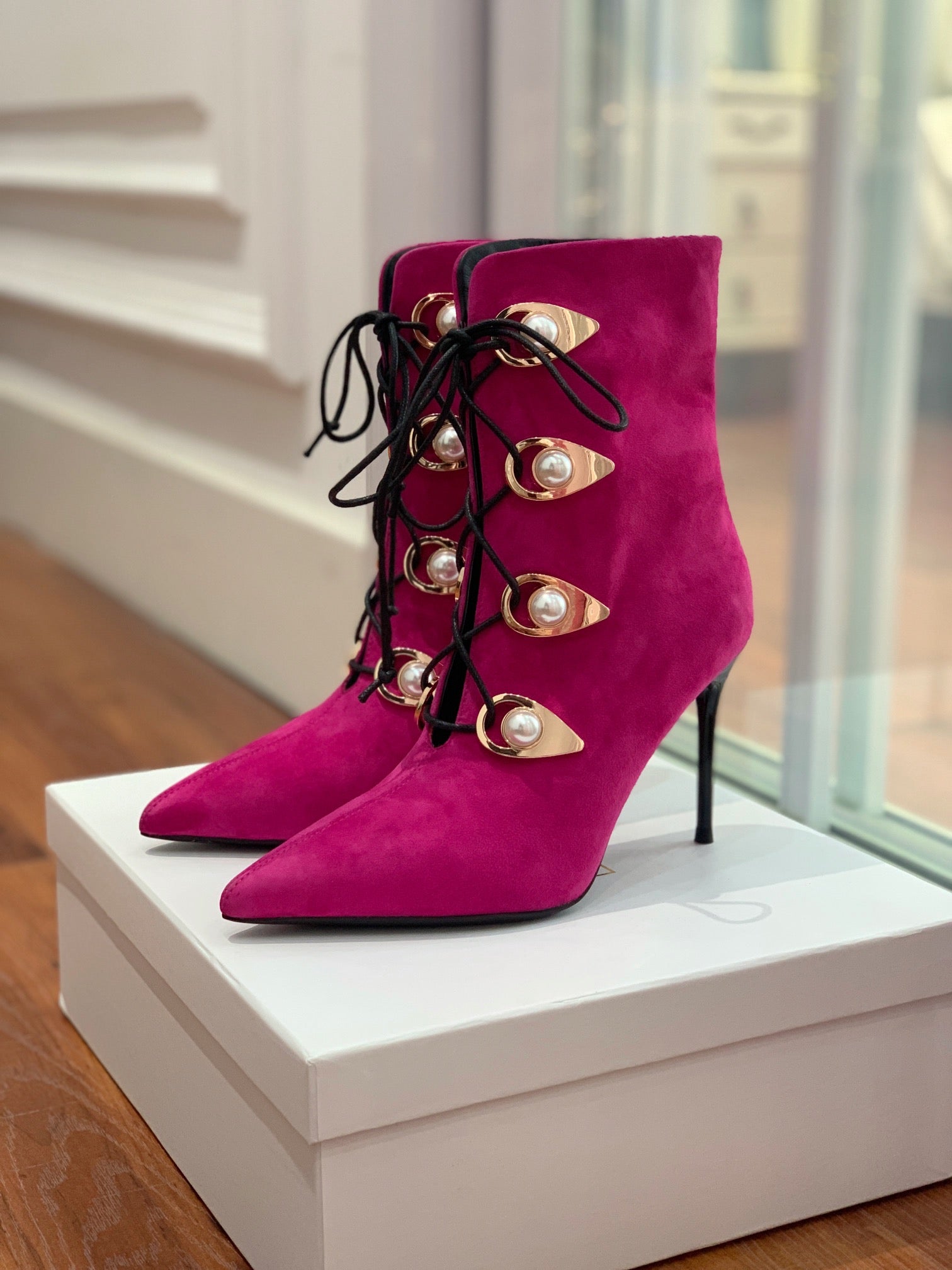 BALMAIN 26S BOOT 95 MM IN DARK PINK SUEDE PEARL BUTTON