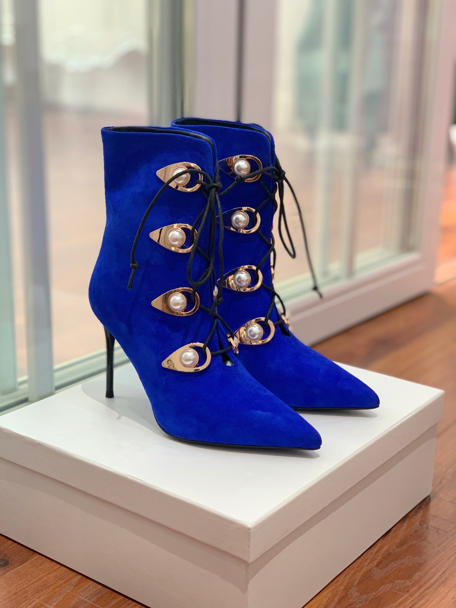 BALMAIN 26S BOOT 95 MM IN DARK BLUE SUEDE PEARL BUTTON