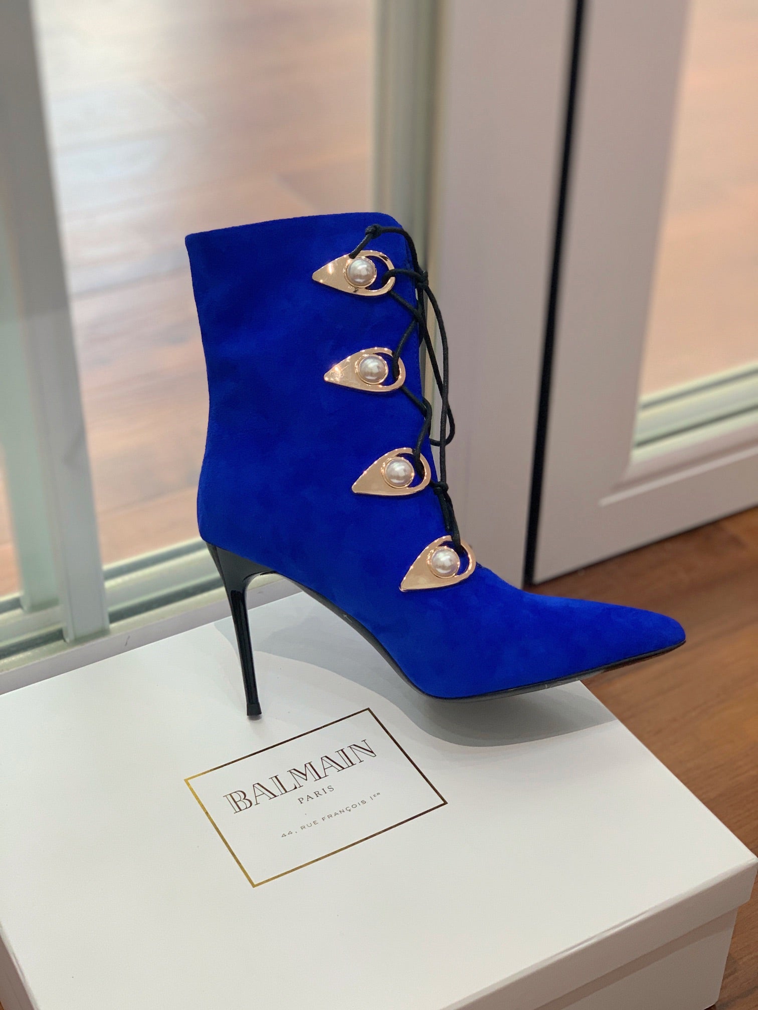 BALMAIN 26S BOOT 95 MM IN DARK BLUE SUEDE PEARL BUTTON