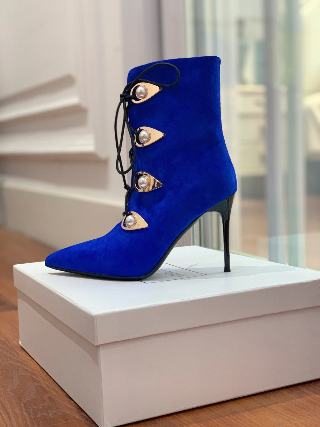 BALMAIN 26S BOOT 95 MM IN DARK BLUE SUEDE PEARL BUTTON