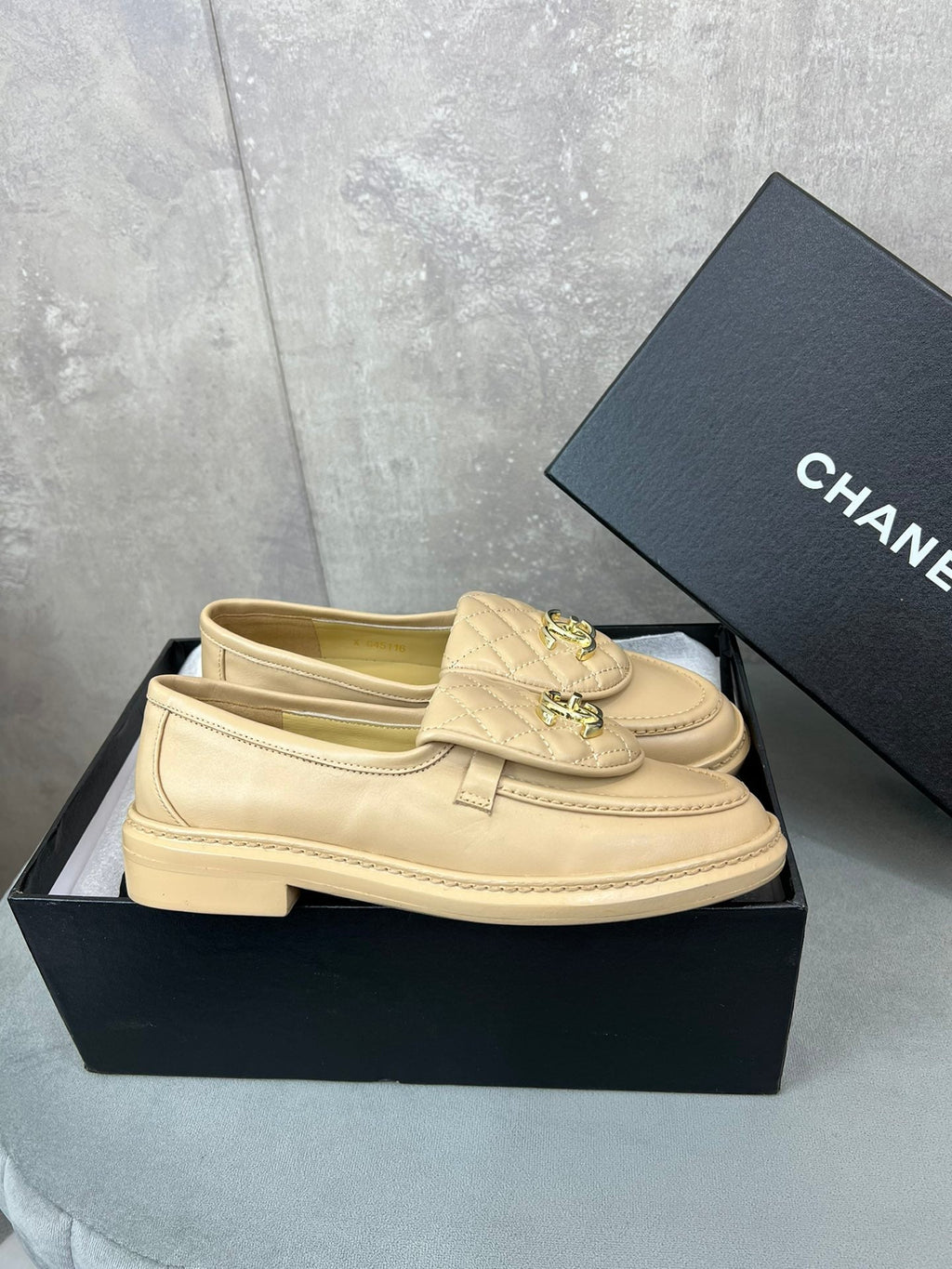 CHANEL 26S LOAFERS IN BEIGE QUILTED CALFSKIN WITH CC LOGO