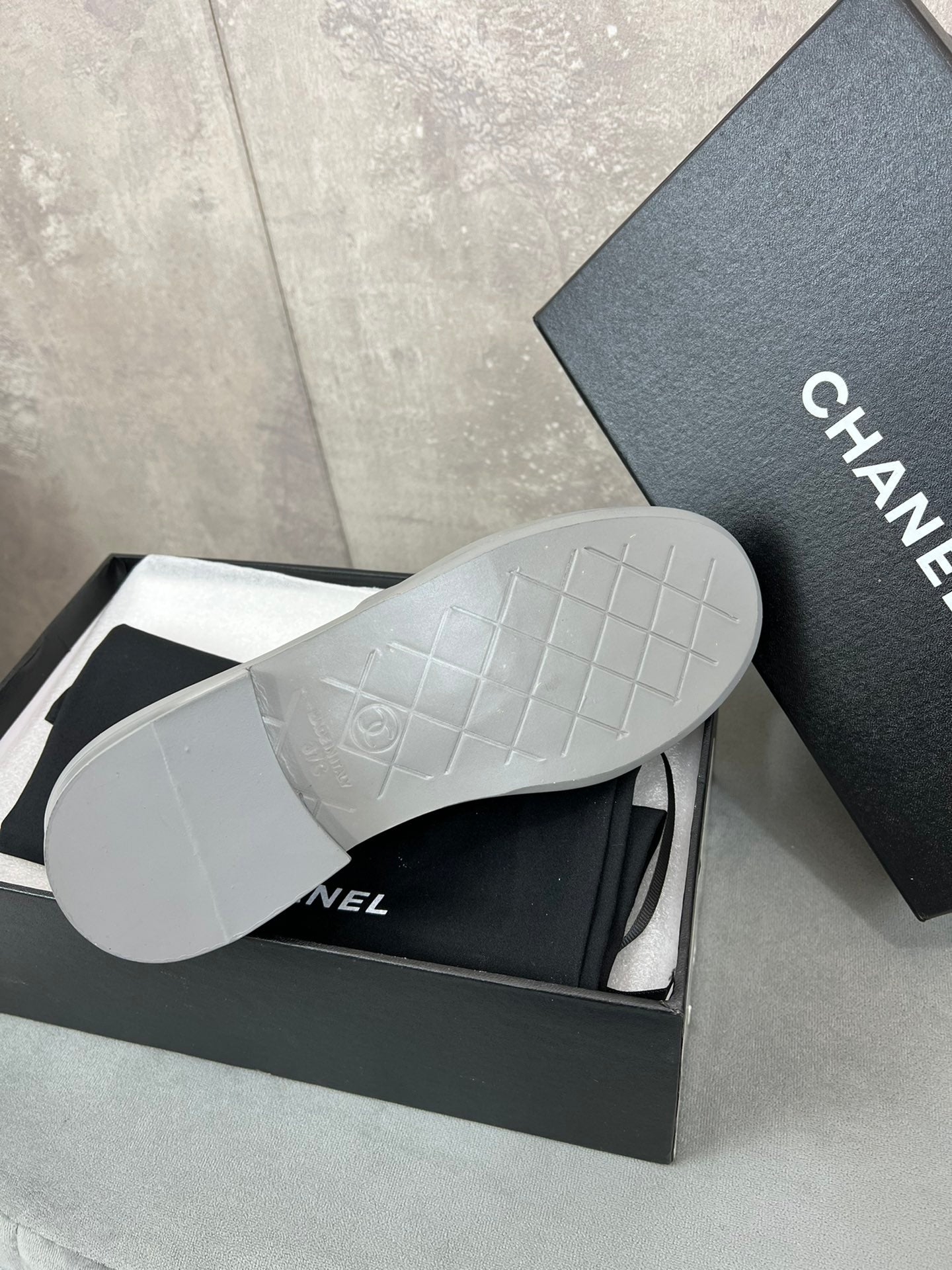 CHANEL 26S LOAFERS IN GREY QUILTED CALFSKIN WITH CC LOGO