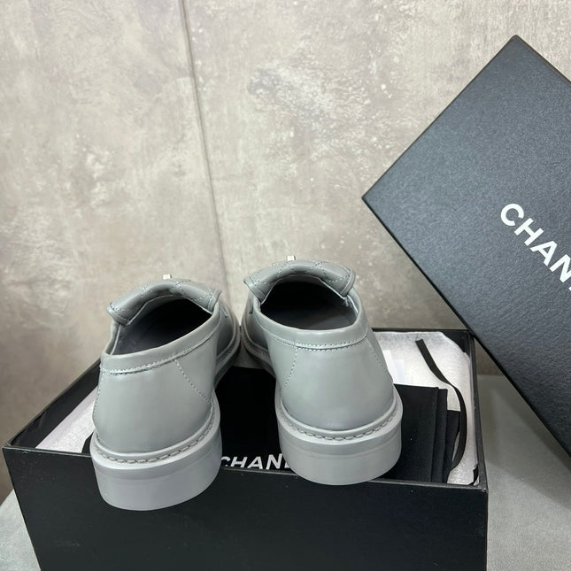 CHANEL 26S LOAFERS IN GREY QUILTED CALFSKIN WITH CC LOGO